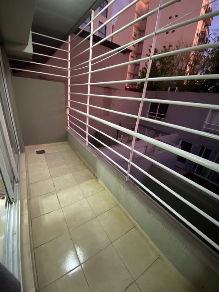Venta Departamento de 1 y 1/2 ambientes con balcon APTO CREDITO - Liniers