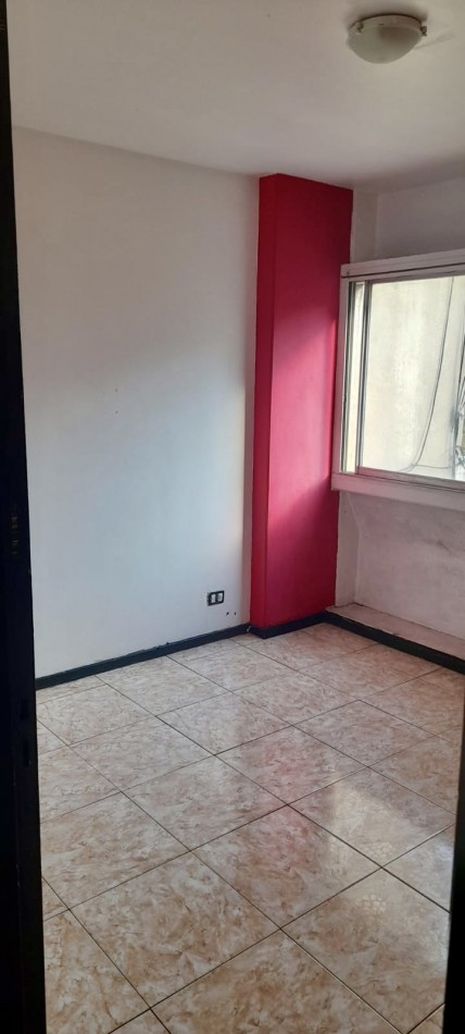Venta Departamento de 4 ambientes bien ubicado - Lugano IyII Edif 29