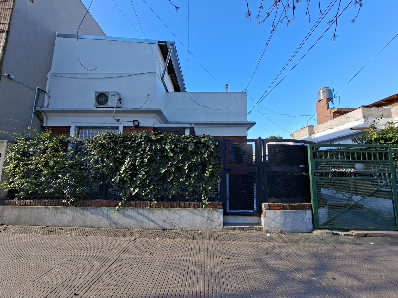 Venta Ph Tipo Casa 3 ambientes sin expensas con entrada independiente, terraza y quincho - Villa Lugano