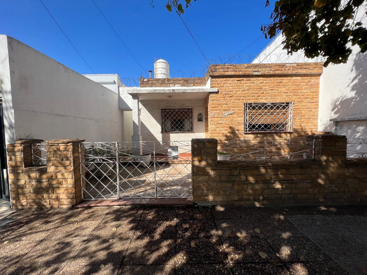 Venta Casa lote propio 8.66x30.49 2 dormitorios y fondo libre APTO CREDITO - Villa Lugano
