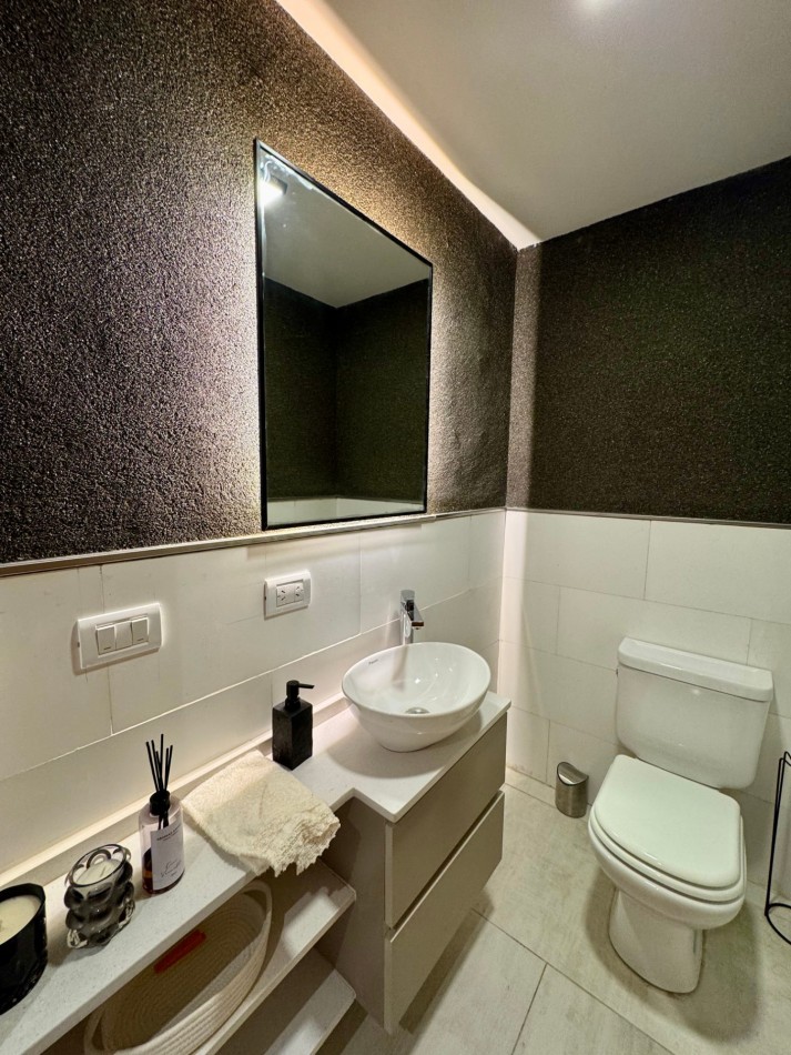 En Venta Departamento de 2 ambientes de categoria con super balcon al frente - Villa Lugano