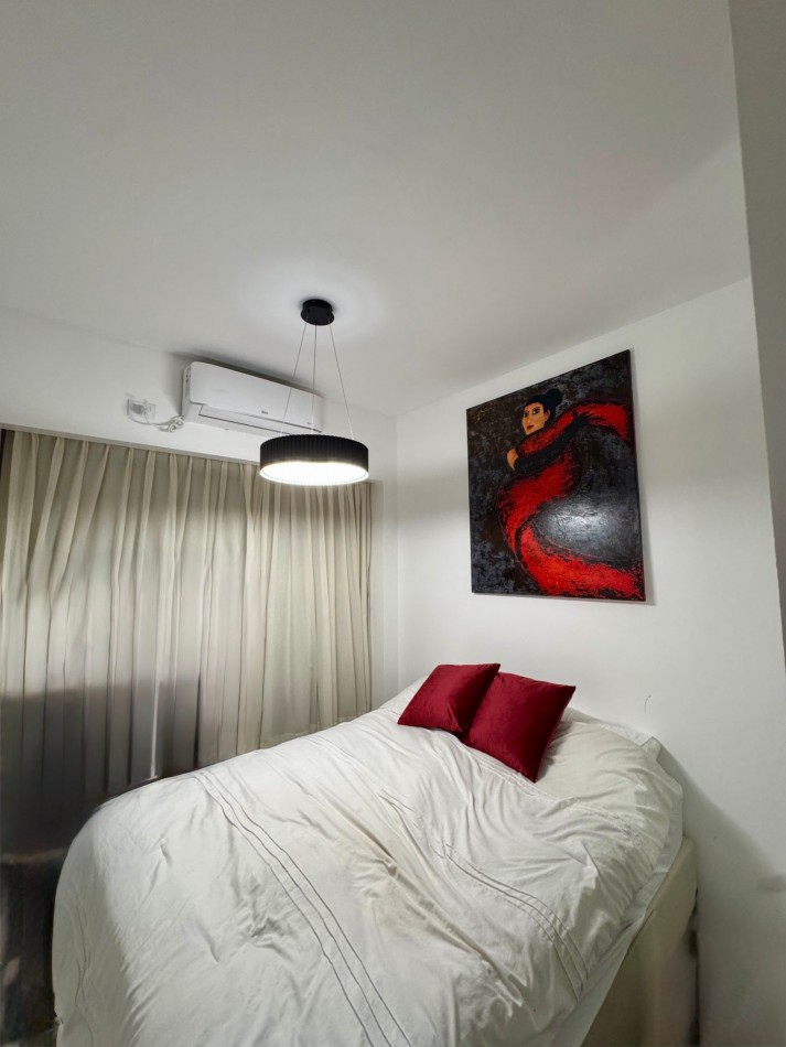 En Venta Departamento de 2 ambientes de categoria con super balcon al frente - Villa Lugano